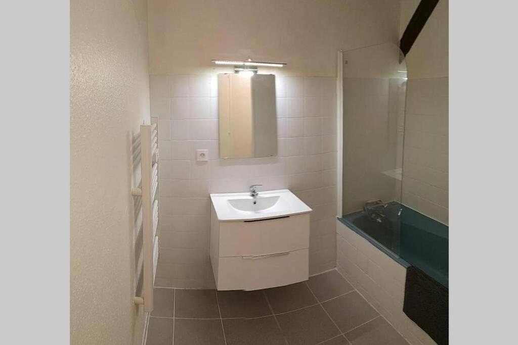 Appartement Proche Marche Au Coeur Du Centre + Wifi La Rochelle  Exteriör bild